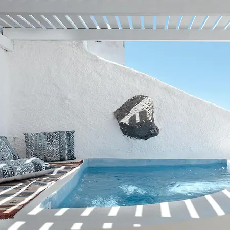 Afroessa By Caldera Hotel