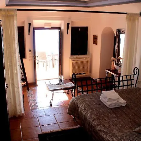 Ξενοδοχείο Afroessa By Caldera 4*